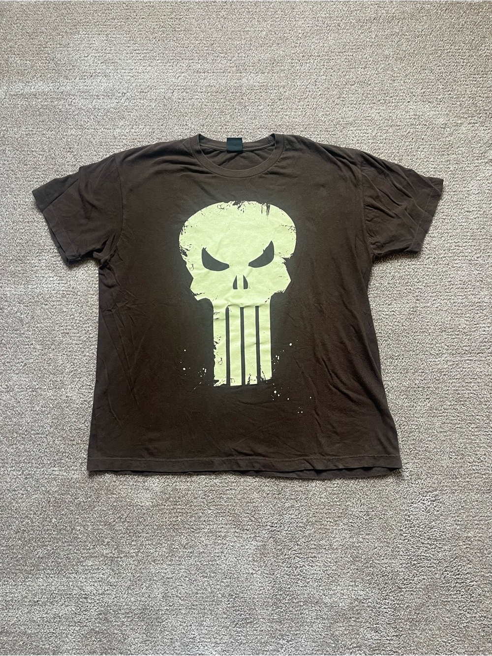 VTG 00’s / Y2K Marvel The Punisher Brown Graphic Tee